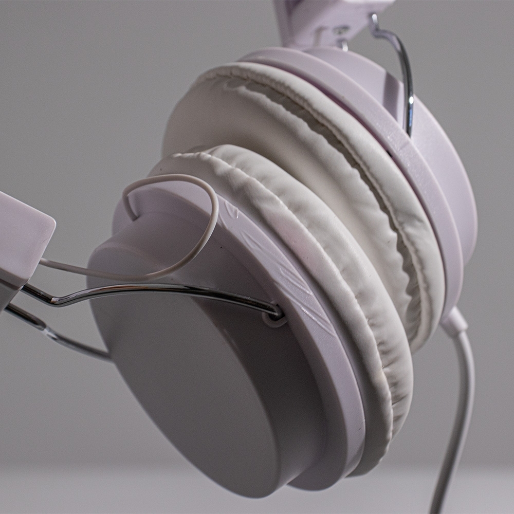 Fone de Ouvido Estéreo com Microfone. - Imagem 3